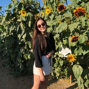 Meet your Posher, Melissa